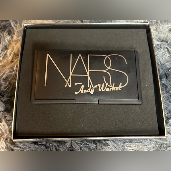 Nars Andy Warhol Collection -
Debbie Harry Eye & Cheek Palette - Picture 7 of 14
